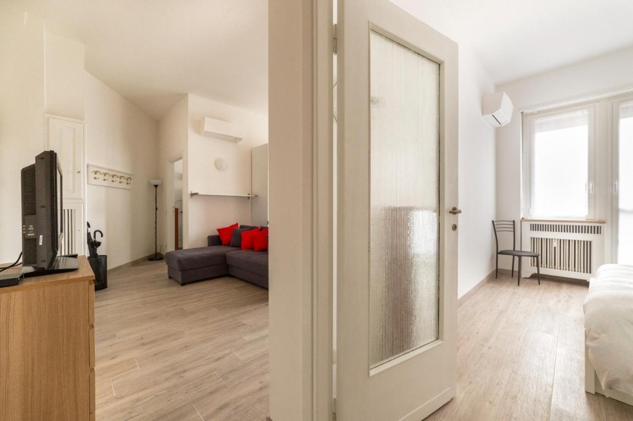 Sant'Ambrogio Bright Apartment With Terrace 米兰 外观 照片